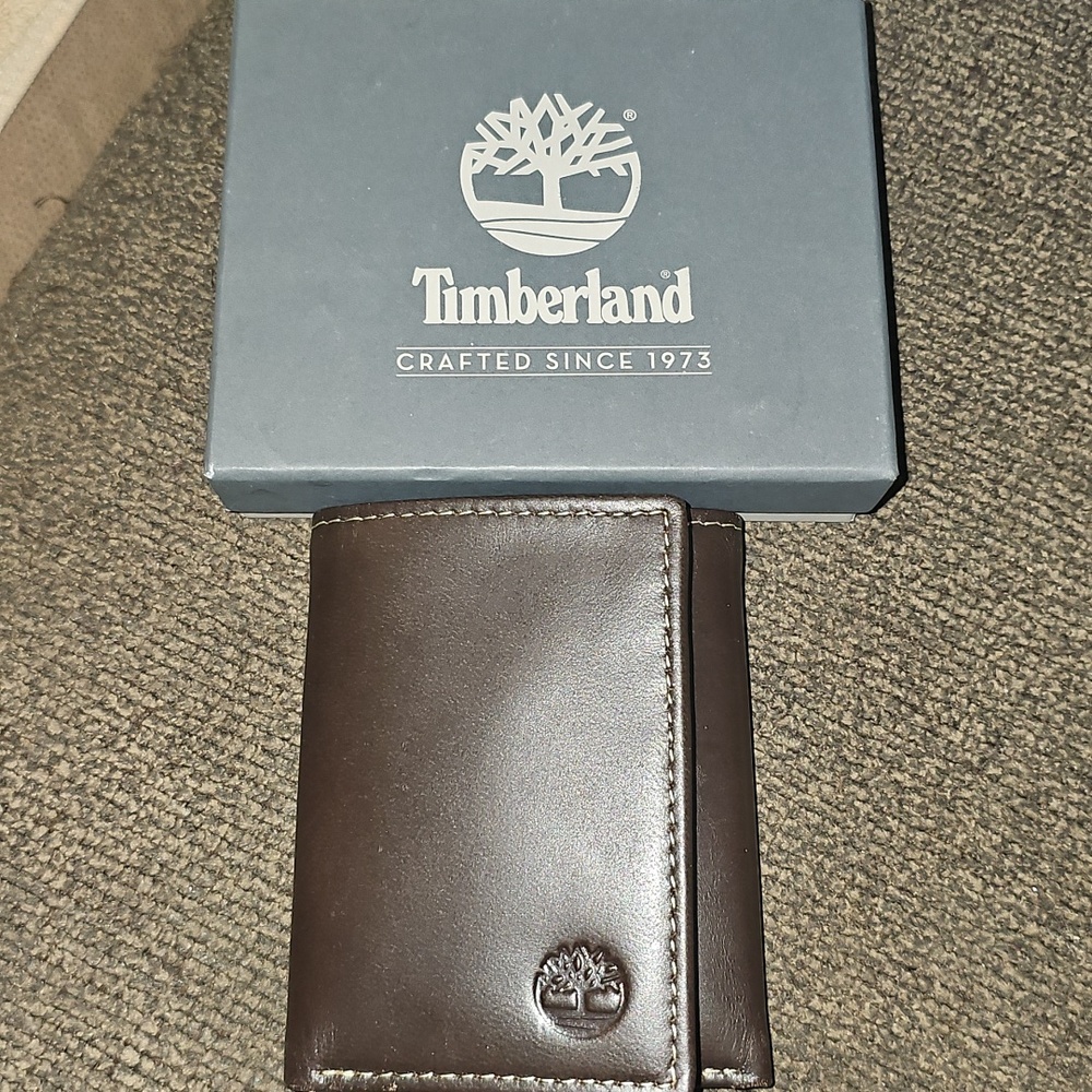 NEW Timberland Leather Wallet Tri-fold
